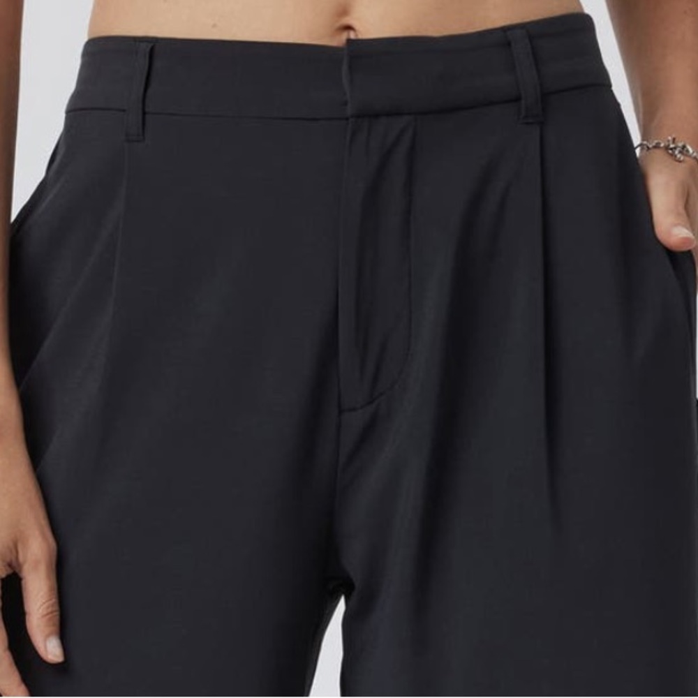 NEW Vuori Villa Trousers in Black - Picture 3 of 7
